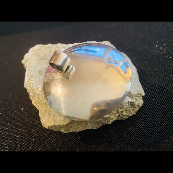 Pendant - Picture 4 of 4